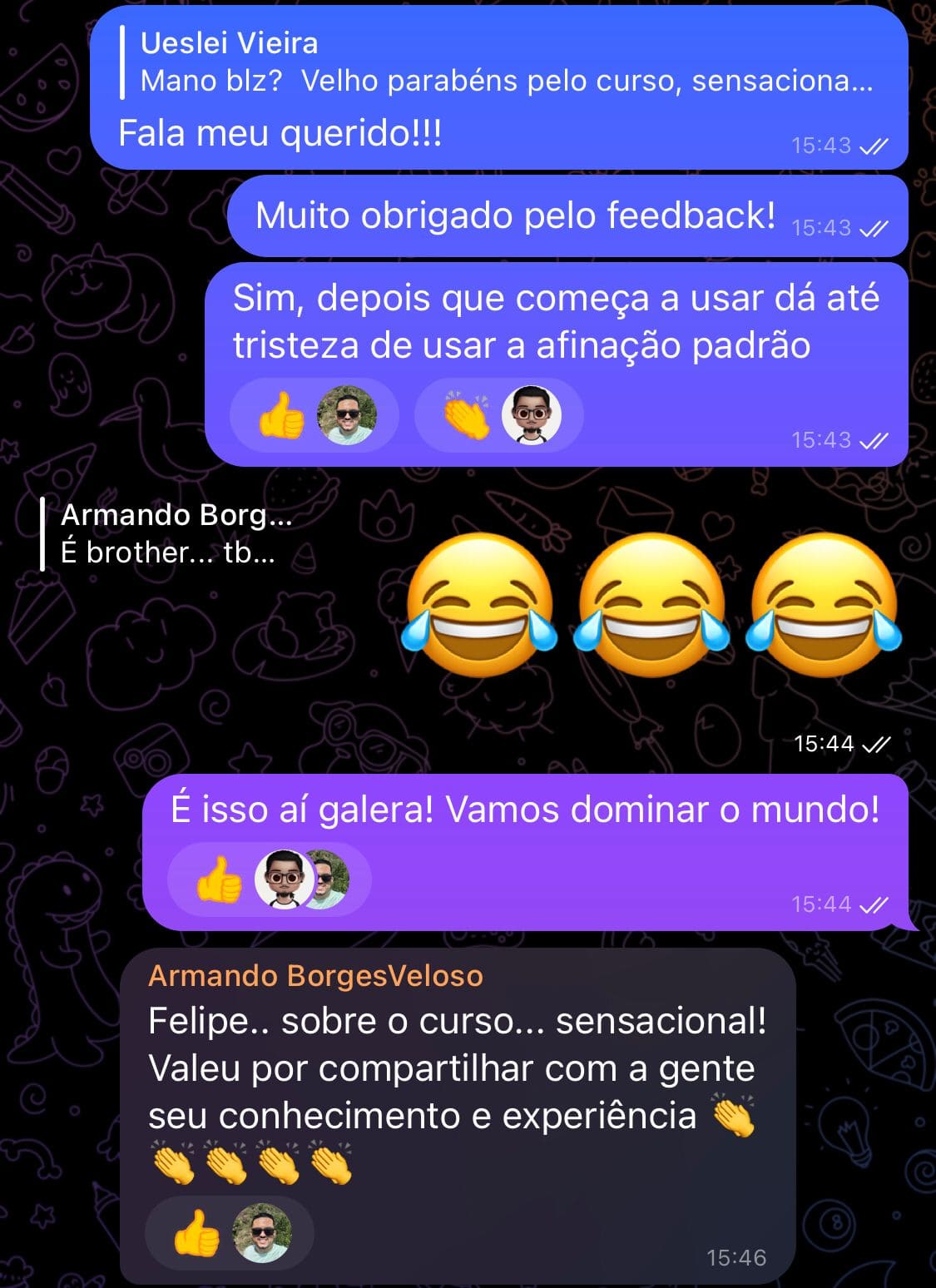 Conversa com alunos elogiando o conteúdo Descomplicando o DADGAD